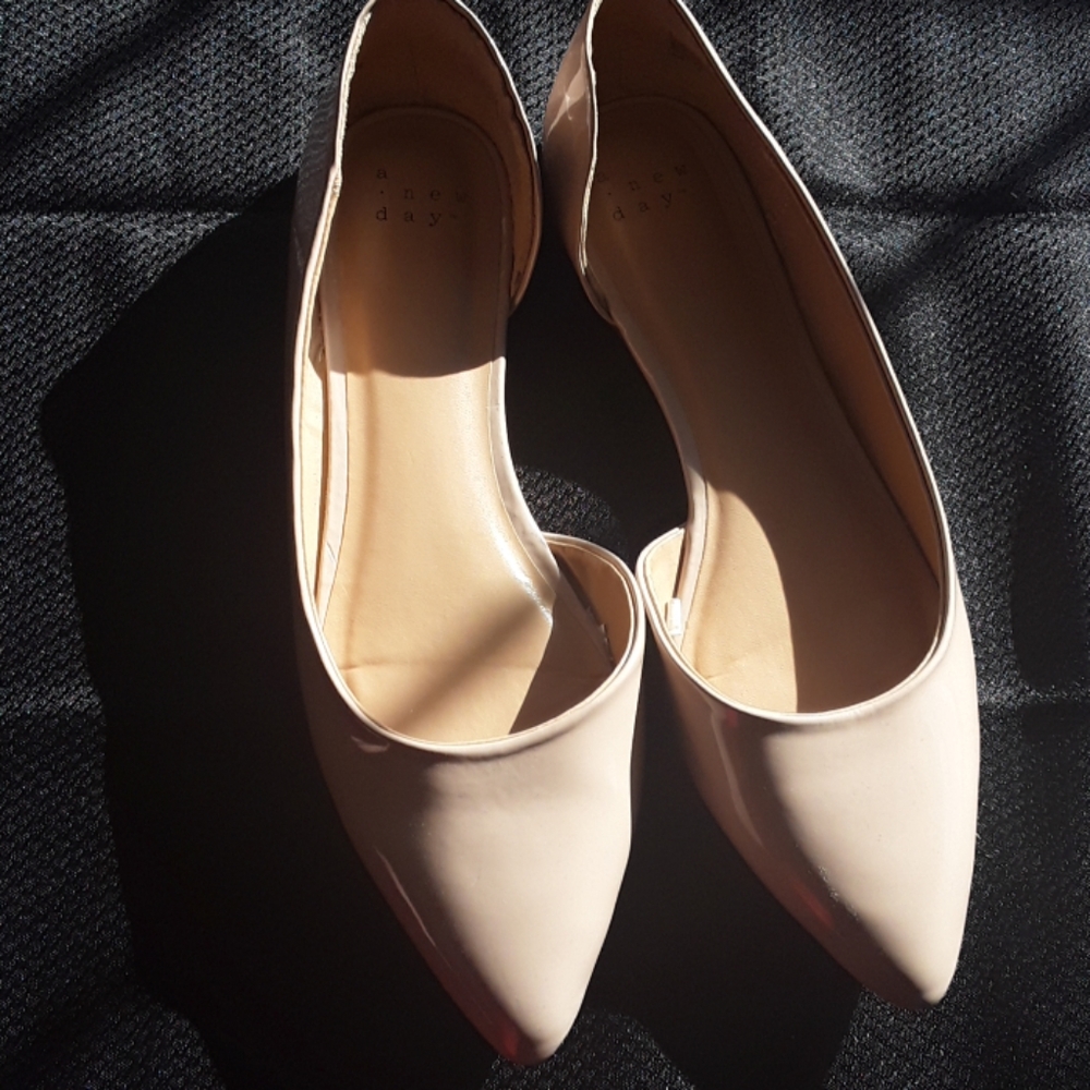 A new day Flats